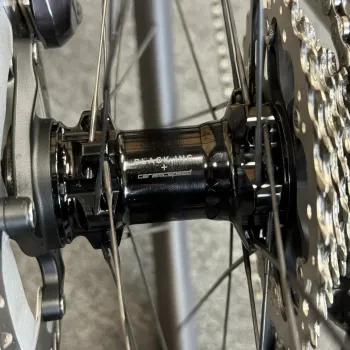 Used California Bicycle Factory O2 Disc 12-speed Shimano Ultegra Di2 - 2024 (54cm) 2024 Road & Gravel, Light Gray — image 15 of 18