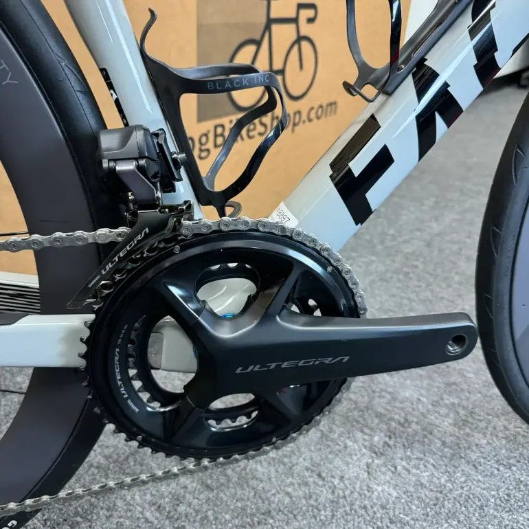 Used California Bicycle Factory O2 Disc 12-speed Shimano Ultegra Di2 - 2024 (54cm) 2024 Road & Gravel, Light Gray — image 11 of 18