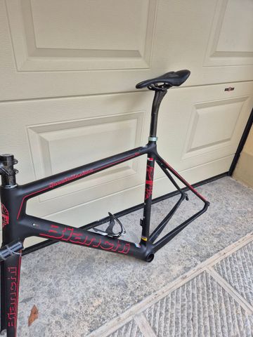 Używany Bianchi Specialissima CV Frameset 2018 Road & Gravel — zdjęcie 3 z 6