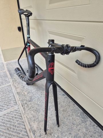 Używany Bianchi Specialissima CV Frameset 2018 Road & Gravel — zdjęcie 5 z 6