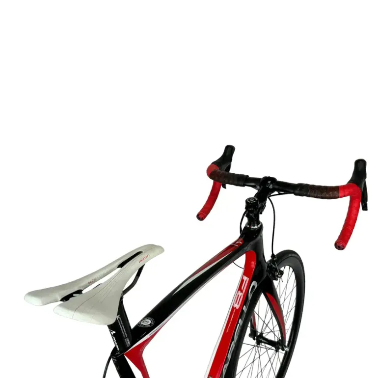 Used Pinarello Pinarello Dogma F8 Di2 Dura-Ace 11-spd 57.5cm MSRP:$9k 2015 Road & Gravel, Red — image 9 of 9