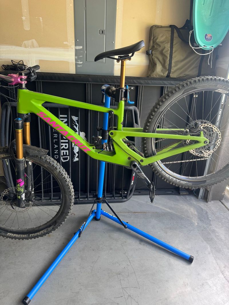 Used Santa Cruz Nomad X01 Coil / Carbon CC / 27.5 2021 2021 MTB