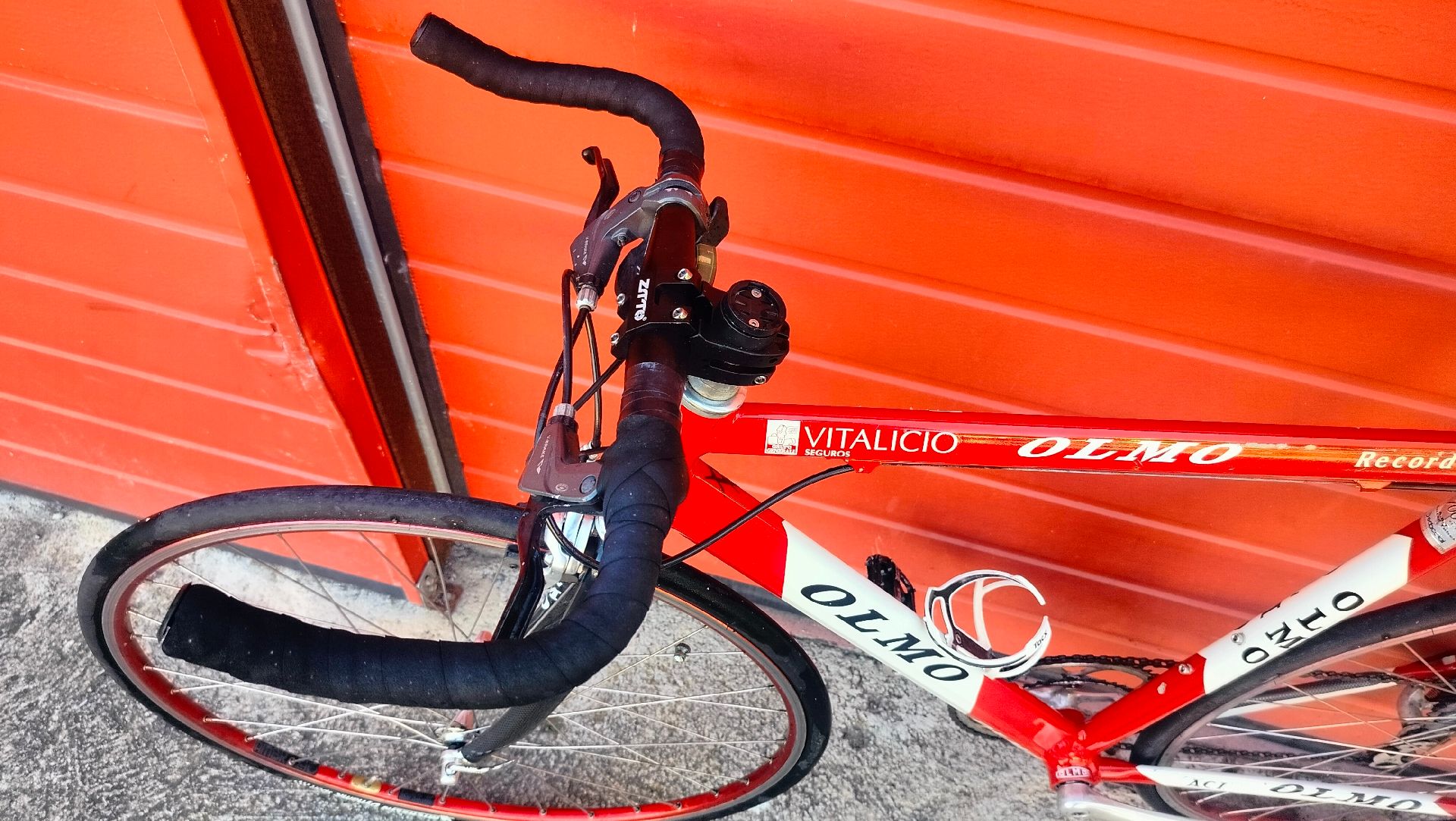 OLMO Record Vitalicio Seguros ロードバイク