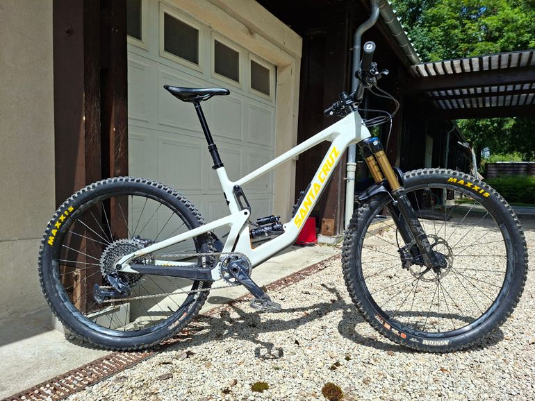 Santa Cruz BRONSON X01 Carbon CC 2024 2024