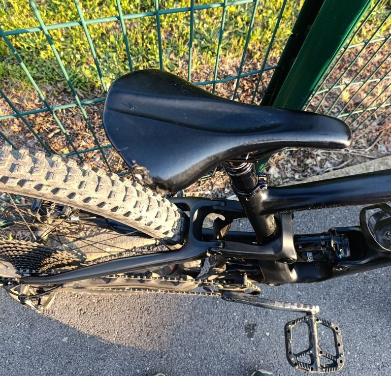 Używany Specialized Enduro Comp 2020 2020 Mountainbike — zdjęcie 21 z 26
