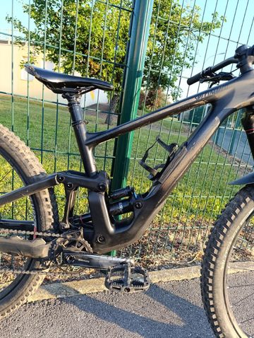 Used Specialized Enduro Comp 2020 2020 Mountainbike, Black, 29 — image 4 of 26