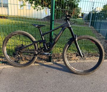 Used Specialized Enduro Comp 2020 2020 Mountainbike, Black, 29 — image 23 of 26