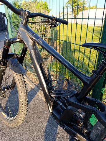 Used Specialized Enduro Comp 2020 2020 Mountainbike, Black, 29 — image 15 of 26