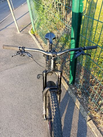 Used Specialized Enduro Comp 2020 2020 Mountainbike, Black, 29 — image 6 of 26