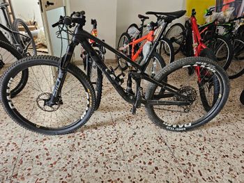 Used Trek Top fuel SRAM XX1 Eagle 2021 Mountainbike — image 2 of 9