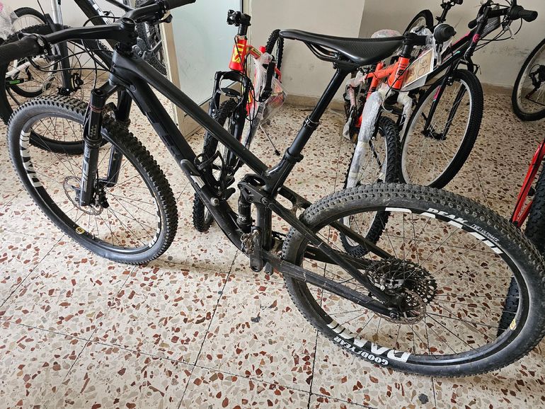 Used Trek Top fuel SRAM XX1 Eagle 2021 Mountainbike — image 3 of 9