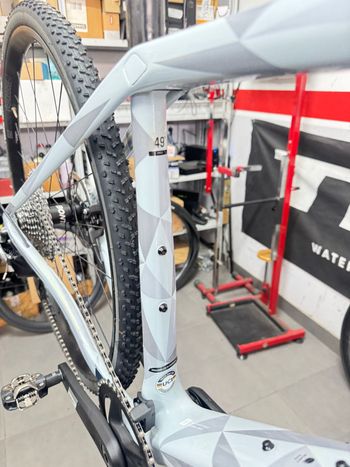 Used Trek Boone 5 2025 2025 Road & Gravel, Light Gray — image 7 of 7