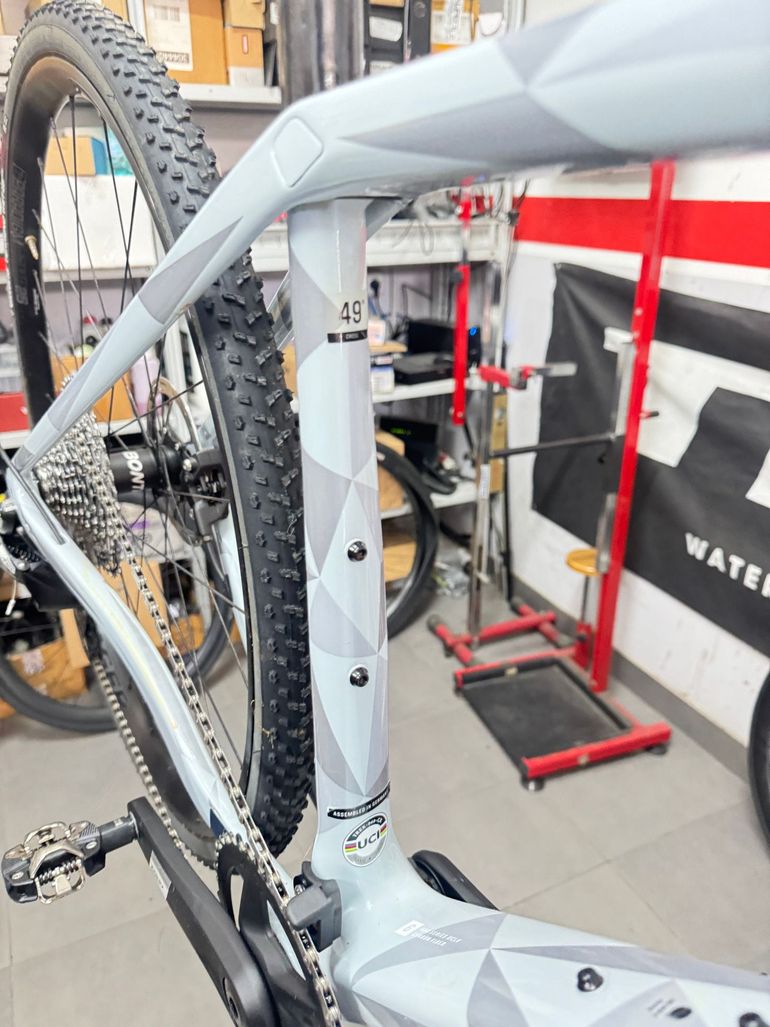 Used Trek Boone 5 2025 2025 Road & Gravel, Light Gray — image 7 of 7