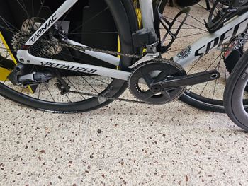 Used Specialized Specialized Tarmac SL 6 2022 2022 Road & Gravel, Light Gray — image 7 of 9