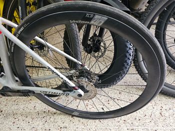 Used Specialized Specialized Tarmac SL 6 2022 2022 Road & Gravel, Light Gray — image 3 of 9
