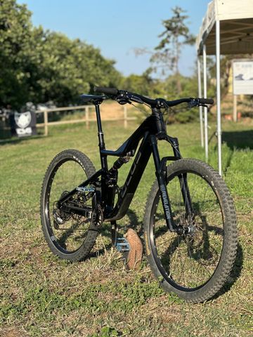 Used Focus JAM 8.8 2022 2022 Mountainbike, Black, 29 — image 2 of 12