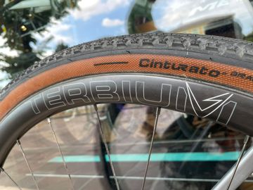 Bianchi Impulso PRO GRX 820 disc 2024 2024 Road & Gravel usato, Grigio chiaro — immagine 9 di 10