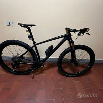 Used Specialized Epic SRAM X01 2021 Mountainbike, Black, 29 — image 1 of 9