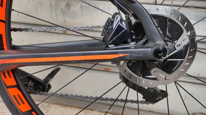 Used BMC ROAD MACHINE01 2018 Road & Gravel, Black — image 13 of 18