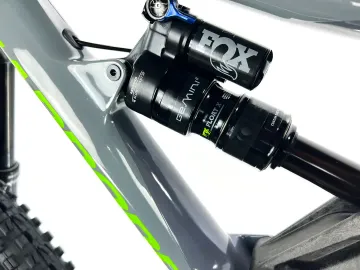 Used Cannondale Trigger 2 2018 2018 Mountainbike, Light Gray, 27.5 — image 6 of 10