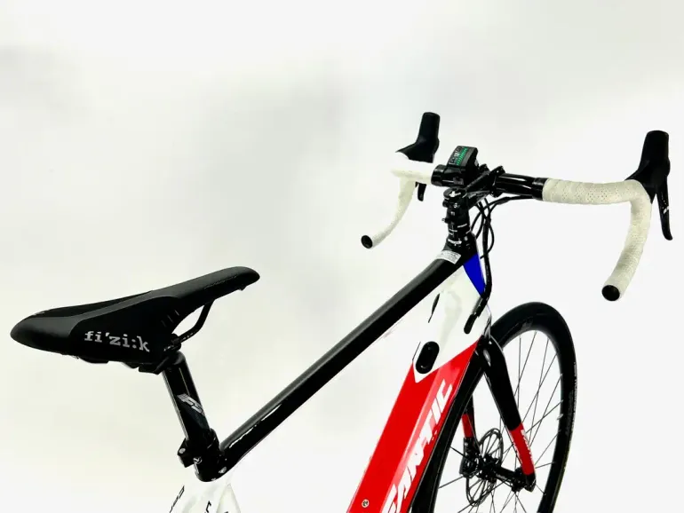 Used Fantic Fantic Passo Giau Road E-Bike 11-Speed SRAM Force 22 Pounds! Size: Large MSRP:$5,000 2019 Road & Gravel, Red — image 8 of 9