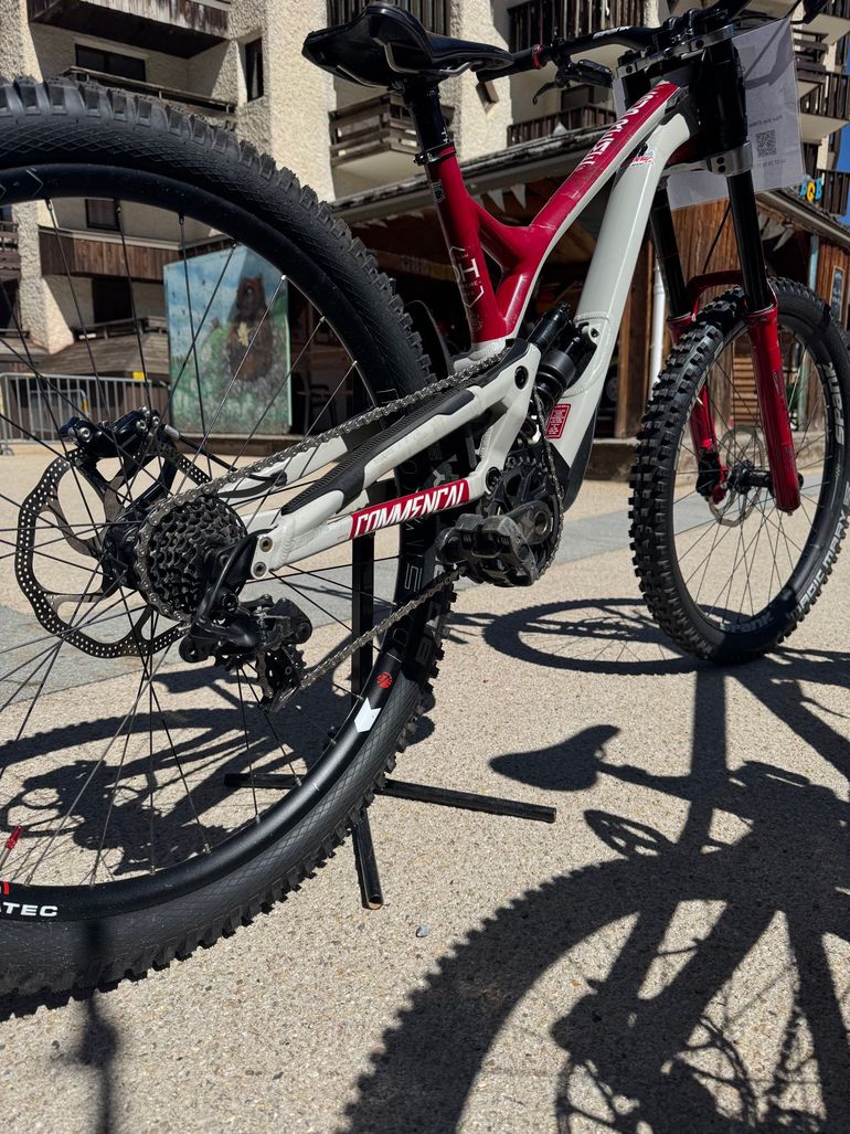 Commencal SUPREME DH V4 2022