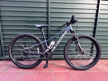 Used Specialized Rockhopper 27,5 2020 Mountainbike, Blue — image 1 of 6