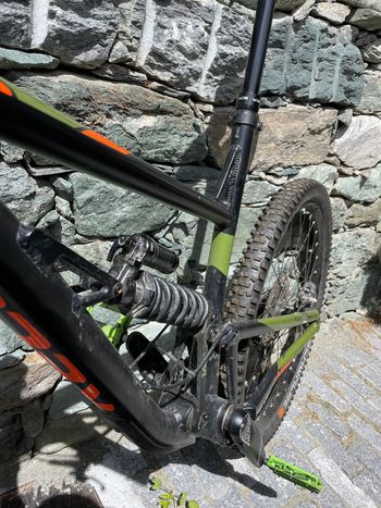 Used Kellys Swag 50 27.5" 2021 2021 Mountainbike, Nero — image 2 of 4