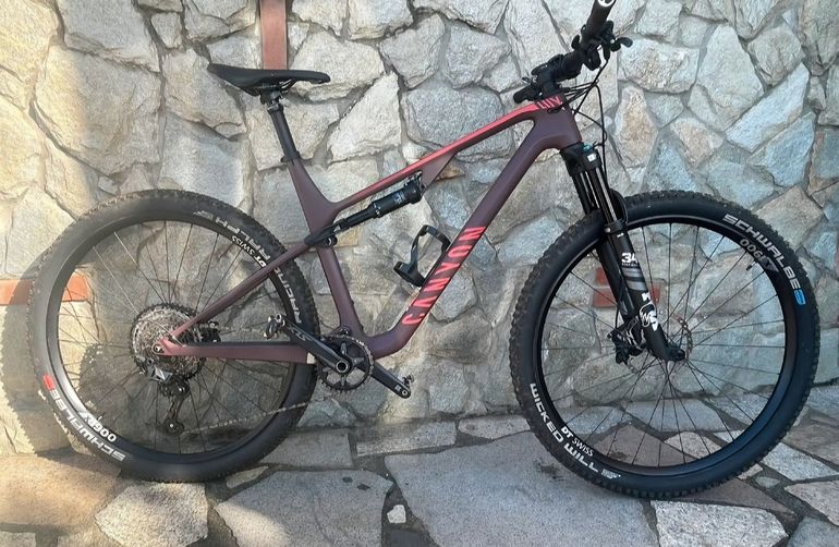 Used Canyon Lux Trail CF 6 2023 2023 Mountainbike, Red, 29 — image 1 of 6
