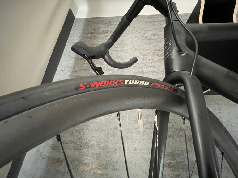 Used Specialized Aethos Pro - SRAM Force eTap AXS 2023 2023 Road & Gravel, Black — image 12 of 13