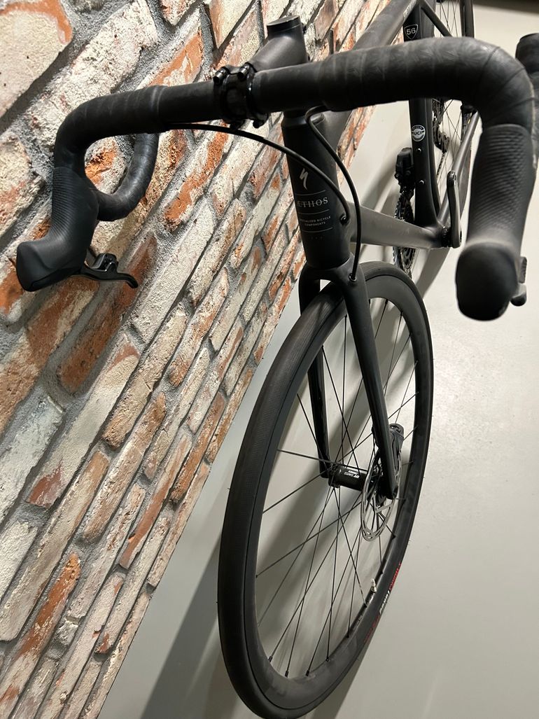 Used Specialized Aethos Pro - SRAM Force eTap AXS 2023 2023 Road & Gravel, Black — image 4 of 13