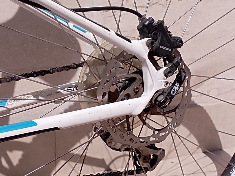 Used Cannondale Trail 6 27.5 2021 Mountainbike, White — image 6 of 6
