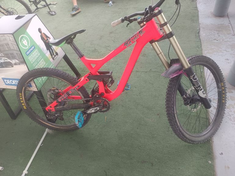 Commencal COMMENCAL SUPREME DH V3 2017