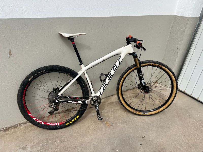 Felt Nine Shimano XTR 2017 Mountainbike de segunda mano, Blanco — imagen 1 de 7