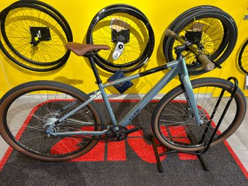 Used CUBE HYDE 2022 Road & Gravel