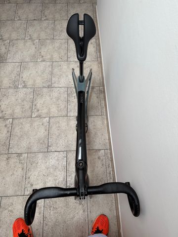 Trek Madone SL 7 Gen 6 2023 Frameset 2023 Road & Gravel usato, Grigio chiaro — immagine 8 di 10