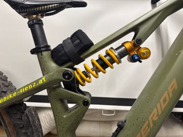 Used Merida eONE-SIXTY 10K 2025 2025 Mountainbike, Green, 29 — image 4 of 7