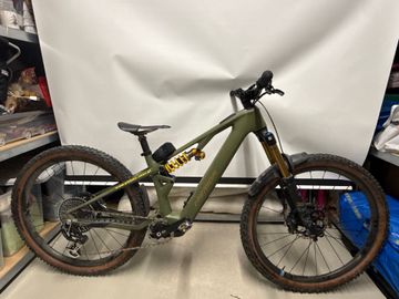 Used Merida eONE-SIXTY 10K 2025 2025 Mountainbike, Green, 29 — image 1 of 7