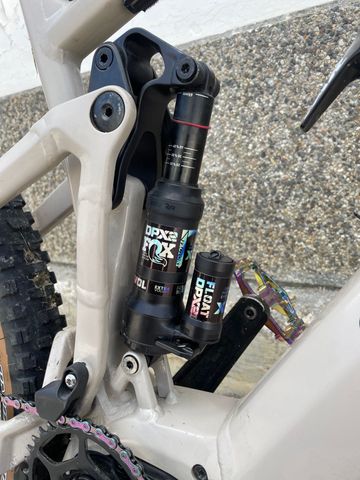 Used Focus SAM² 6.8 2022 2022 Mountainbike, White, 29 — image 4 of 9