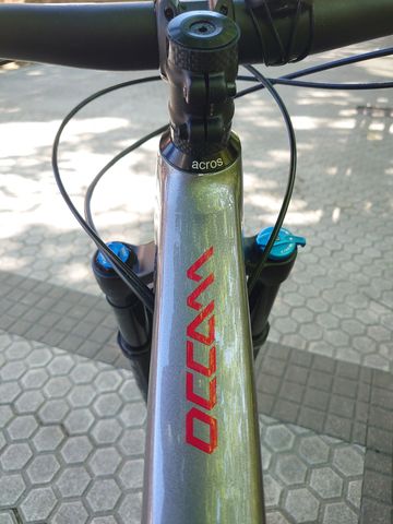 Used Orbea OCCAM H20-EAGLE 2023 2023 Mountainbike, Light Gray, 29 — image 9 of 11