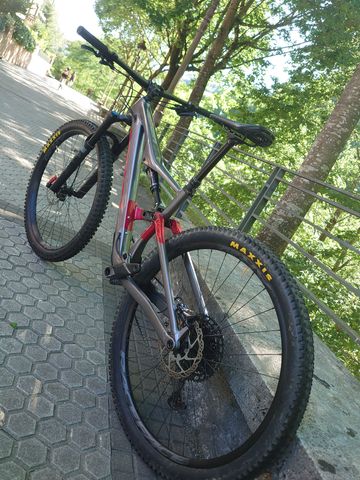 Used Orbea OCCAM H20-EAGLE 2023 2023 Mountainbike, Light Gray, 29 — image 2 of 11