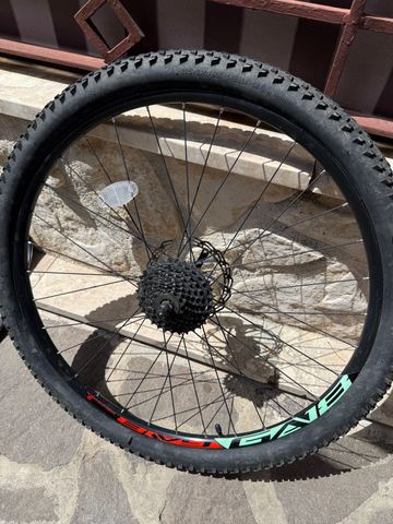 Used Polygon Cascade 4 2024 2024 Mountainbike, Green, 27.5 — image 3 of 14