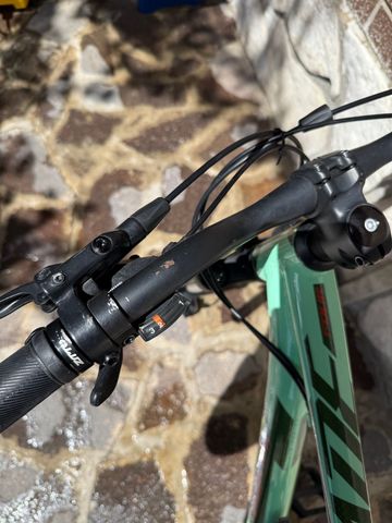 Used Polygon Cascade 4 2024 2024 Mountainbike, Green, 27.5 — image 8 of 14