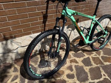 Used Polygon Cascade 4 2024 2024 Mountainbike, Green, 27.5 — image 2 of 14