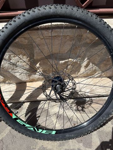 Used Polygon Cascade 4 2024 2024 Mountainbike, Green, 27.5 — image 5 of 14