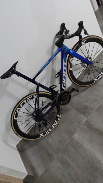 Brugt Giant Propel SRAM Red eTap AXS 2025 Road & Gravel