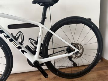 Brugt Trek Emonda Shimano 105 2024 Road & Gravel — billede 11 af 17