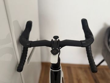 Brugt Trek Emonda Shimano 105 2024 Road & Gravel — billede 7 af 17