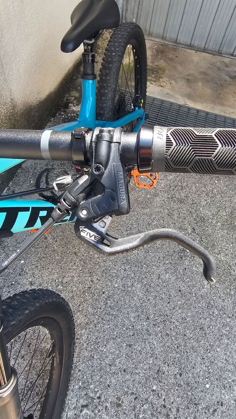 Trek Fuel EX 9.7 2020 2020 Mountainbike usato, Blu — immagine 4 di 9