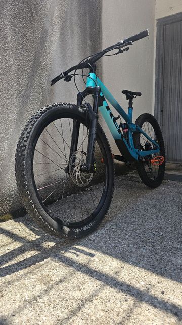Trek Fuel EX 9.7 2020 2020 Mountainbike usato, Blu — immagine 2 di 9